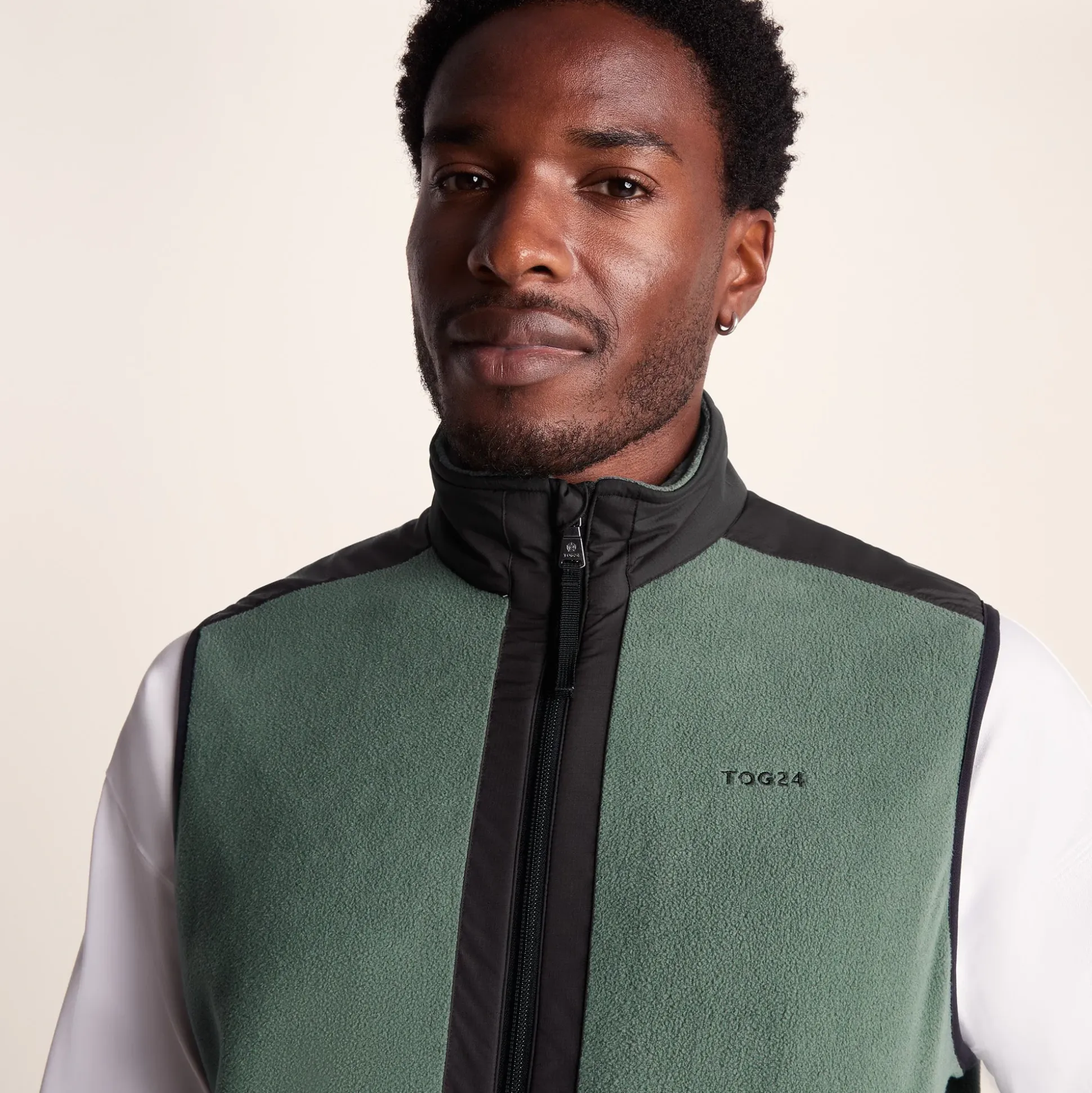 Boltby Mens Relaxed Fit Microfleece Gilet - Black/Light Forest