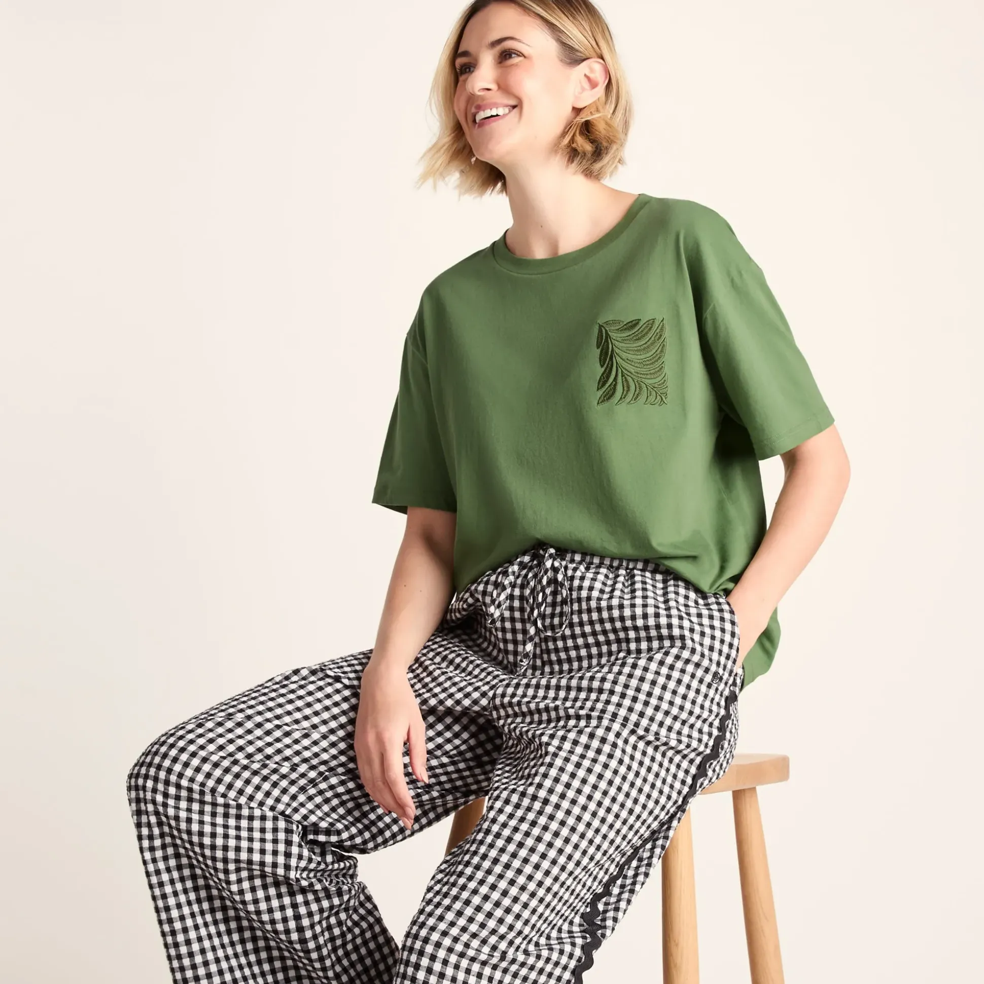 Botanical Womens Relaxed Fit Supersoft T-shirt - Dark Matcha