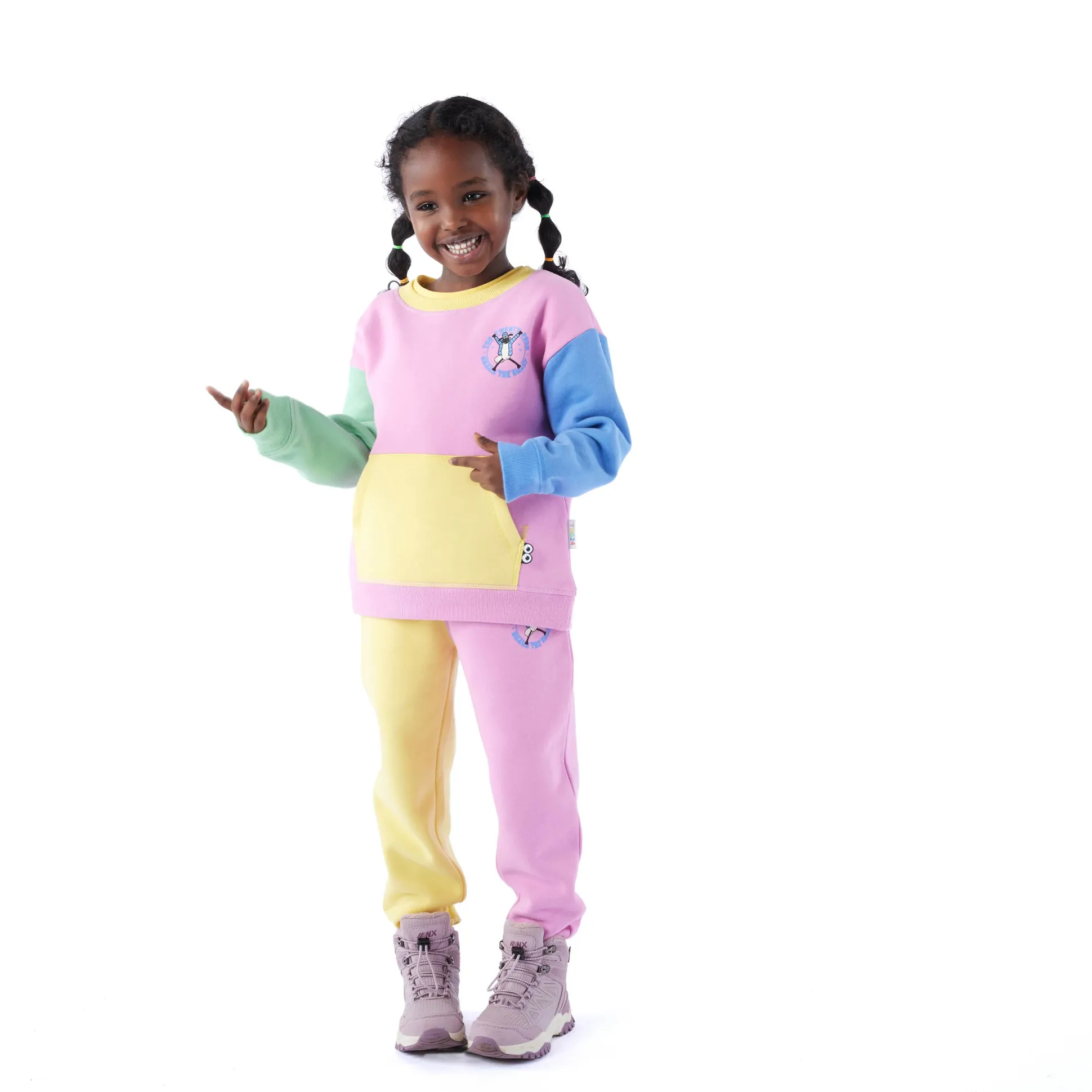 Cheviot Kids Shaun the Sheep Sweat - Piglet Pink