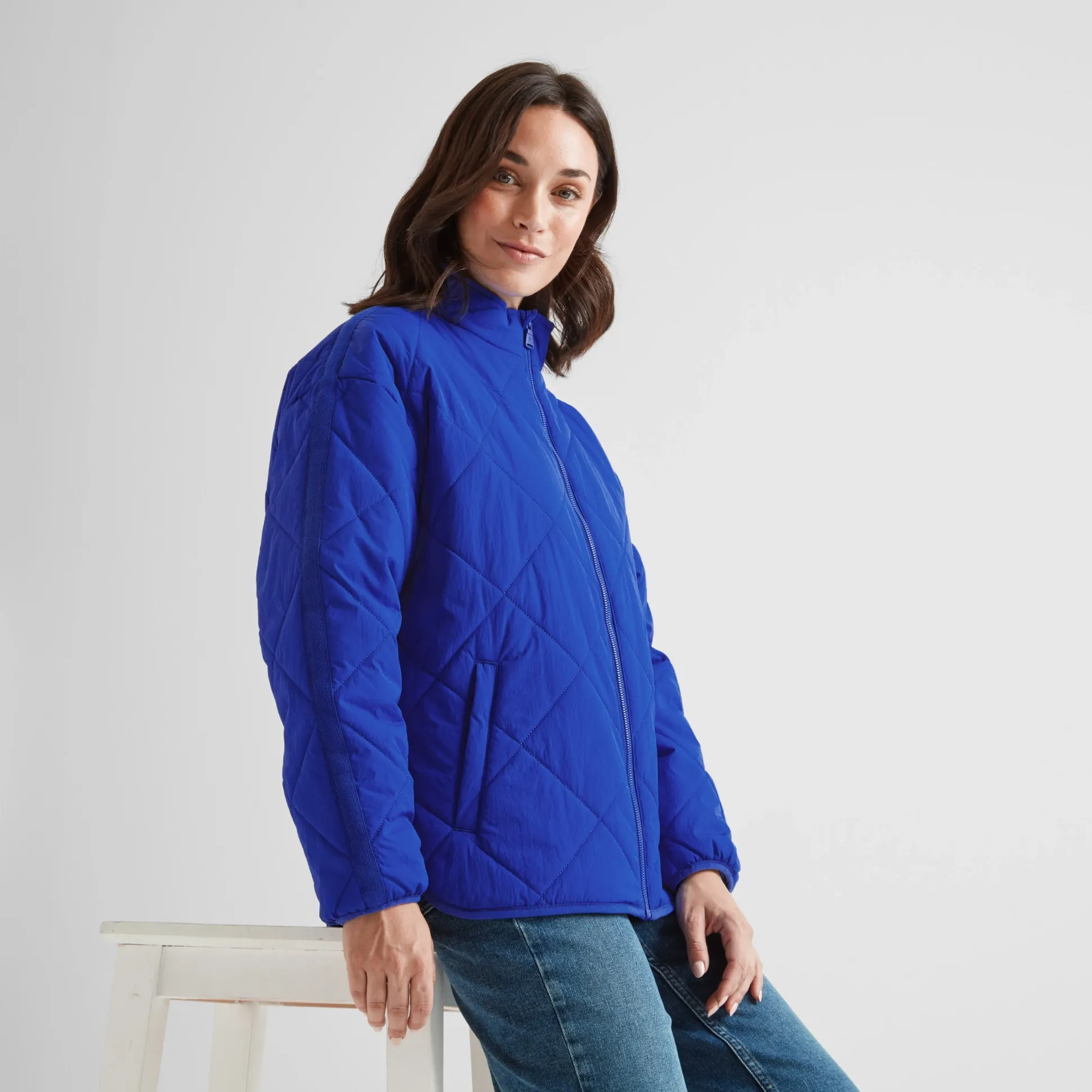 Cirnan Womens Shower Resistant Insulated Packaway Jacket - Ultra Marine