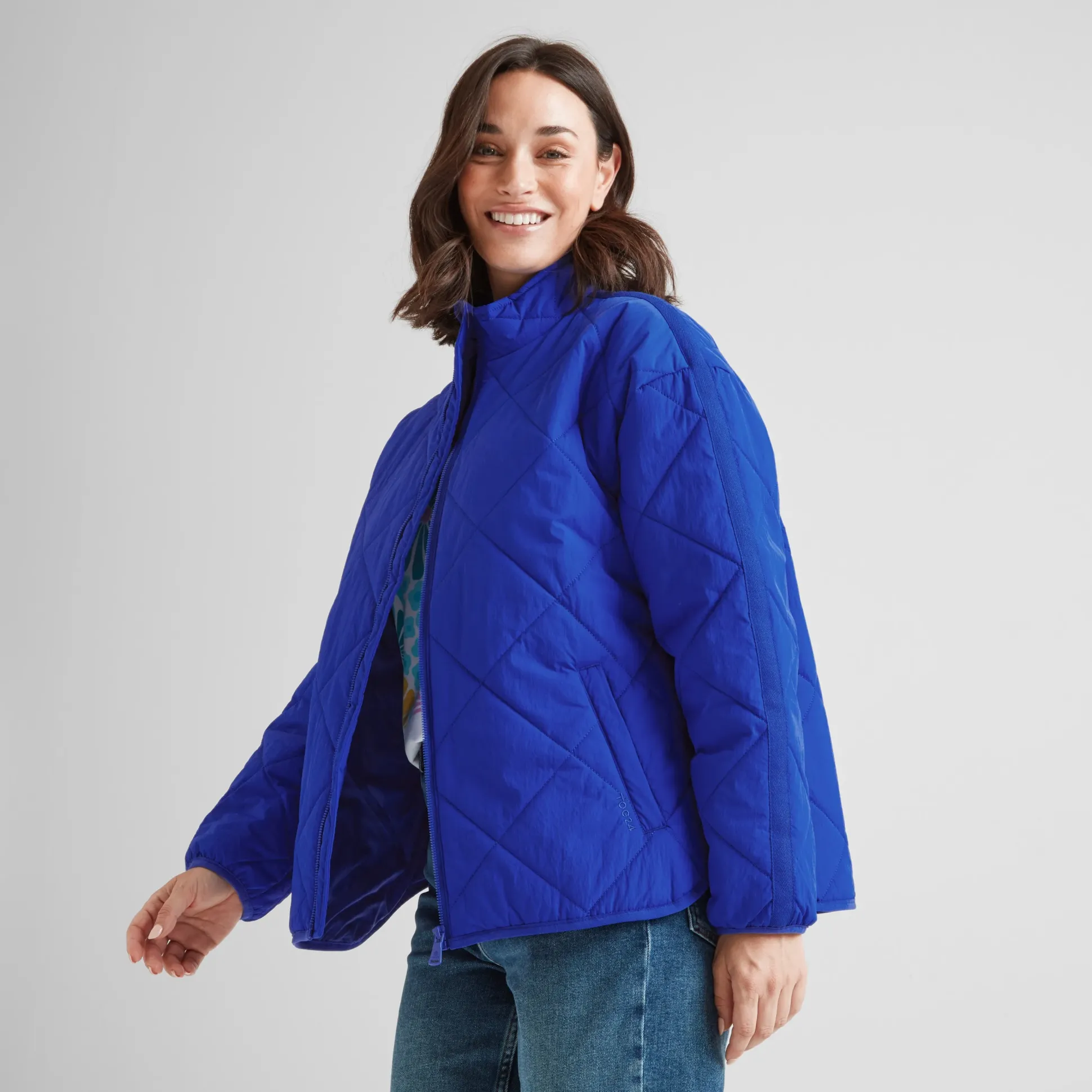 Cirnan Womens Shower Resistant Insulated Packaway Jacket - Ultra Marine