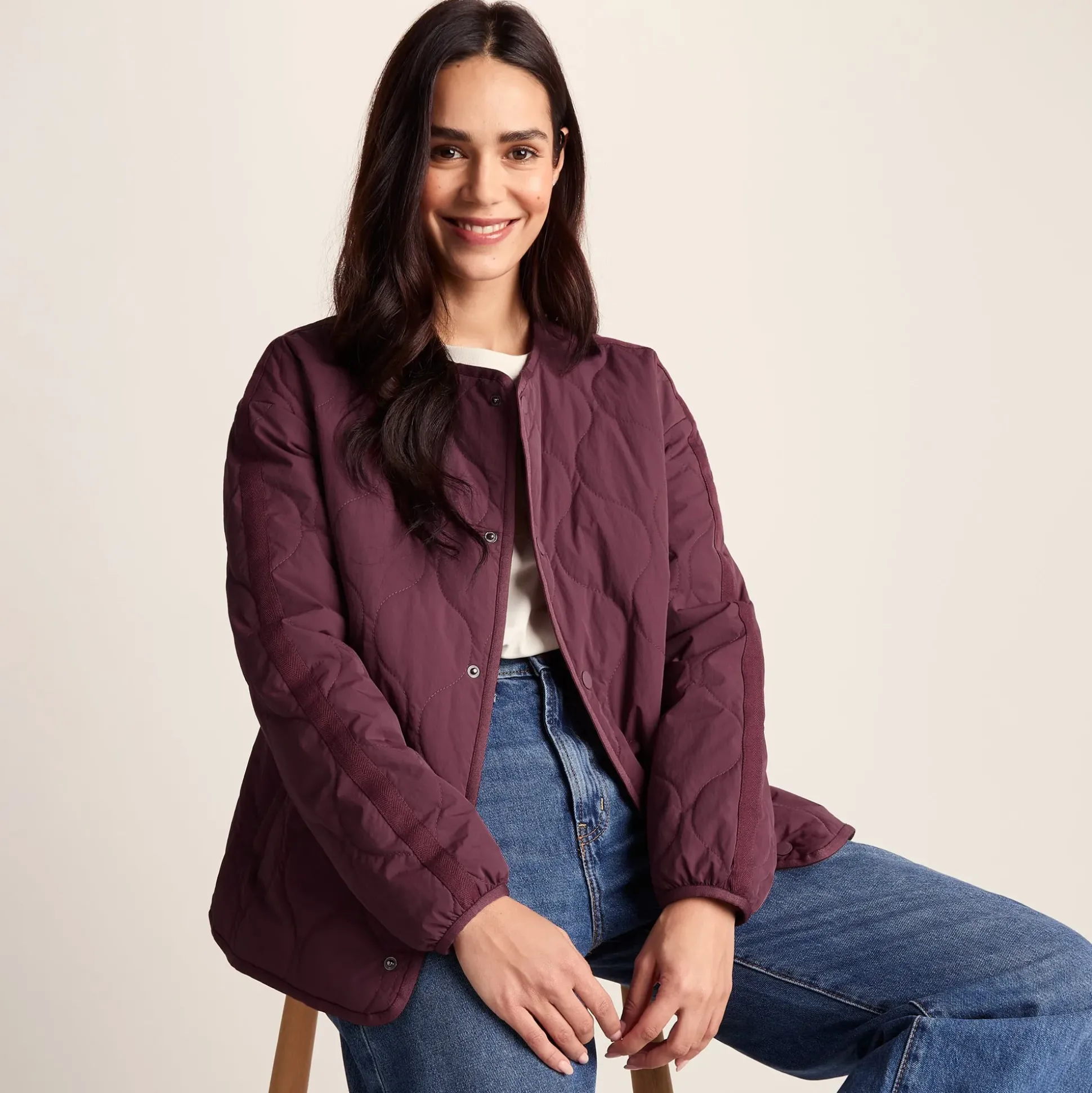 Cleadon Womens Relaxed Fit Shower Resistant Lightweight Insulated Jacket - Black Raspberry