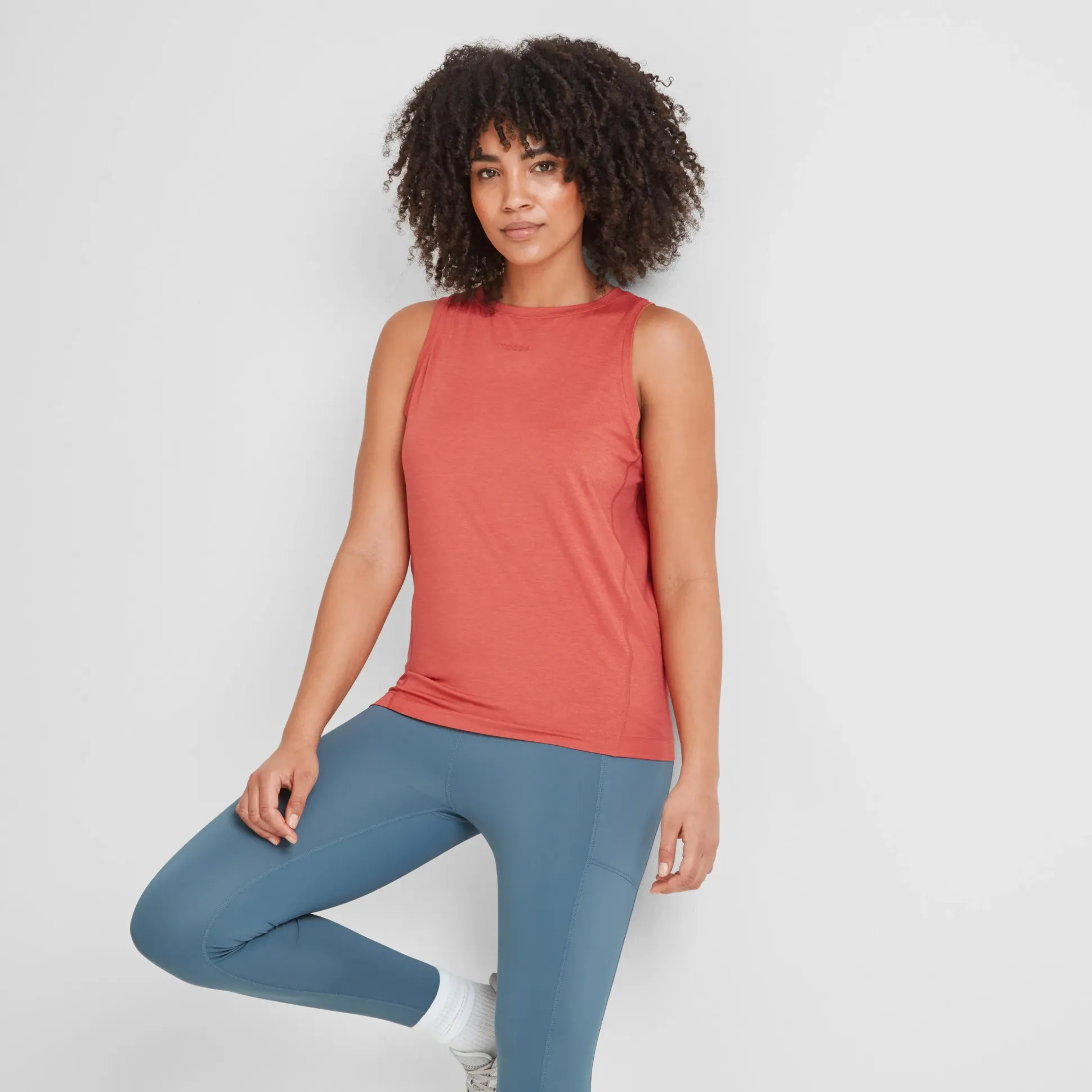 Coopley Womens Performance Vest - Cranberry Marl