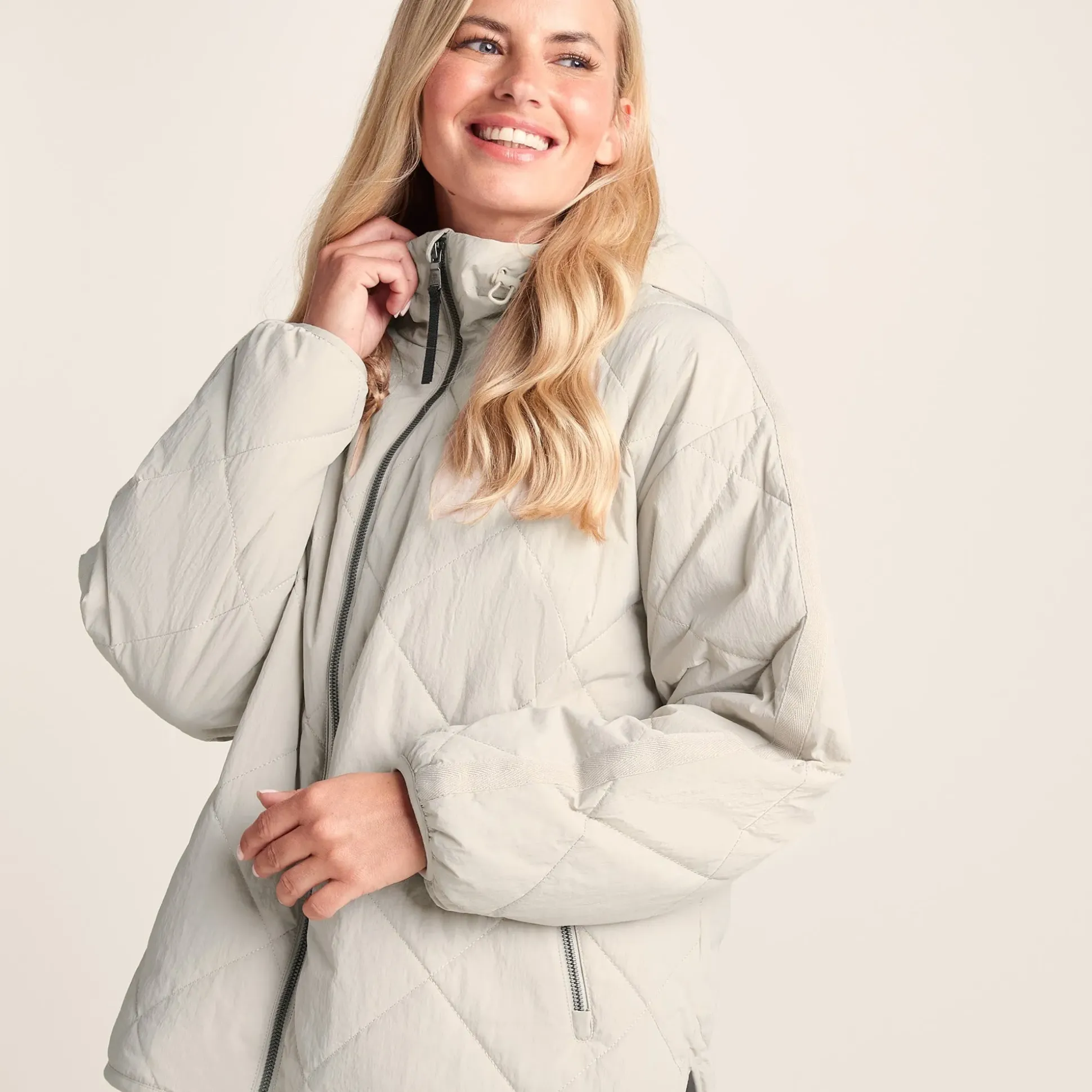 Corlae Womens Oversized Shower Resistant Insulated Jacket - Warm Cloud