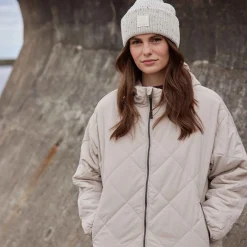 Corlae Womens Oversized Shower Resistant Insulated Jacket - Warm Cloud