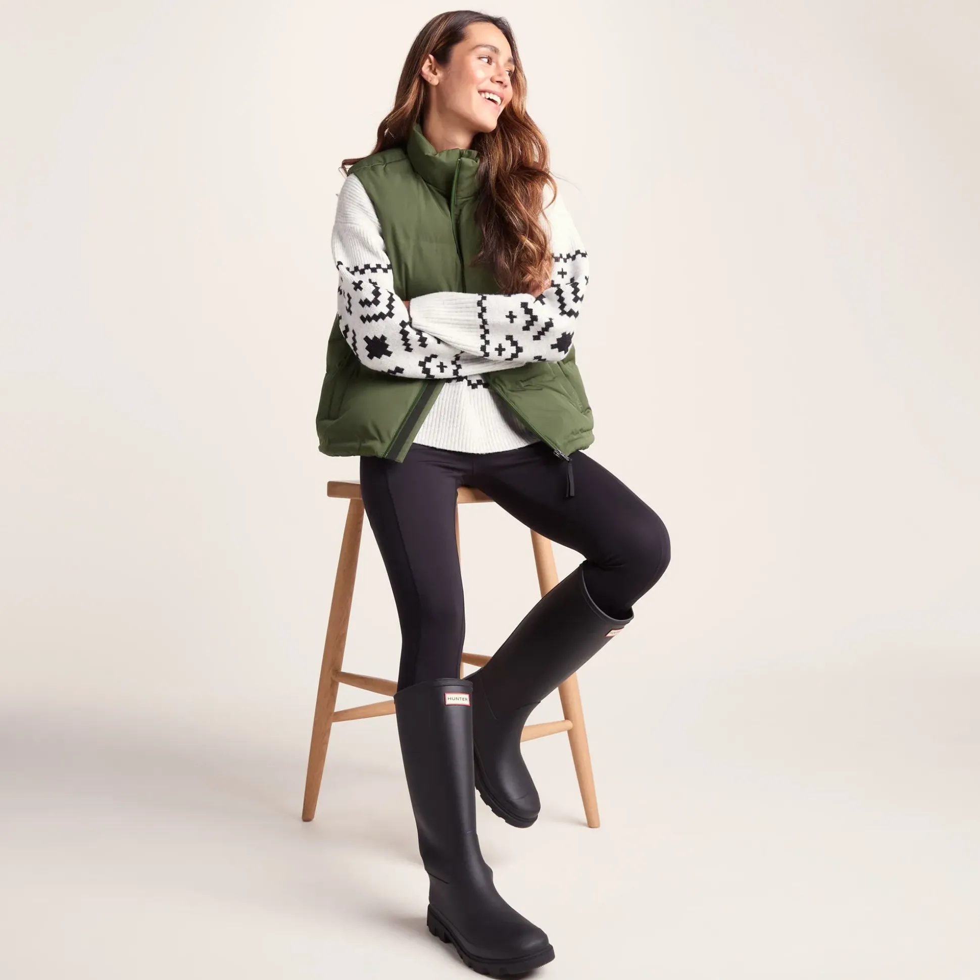 Elyna Womens Shower Resistant Insulated Gilet - Dark Green