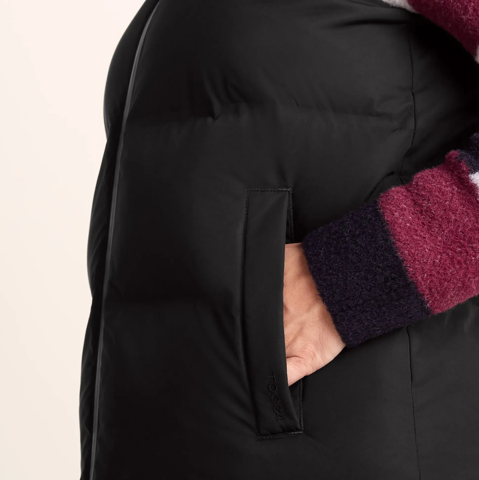 Elyna Womens Shower Resistant Insulated Gilet - Black