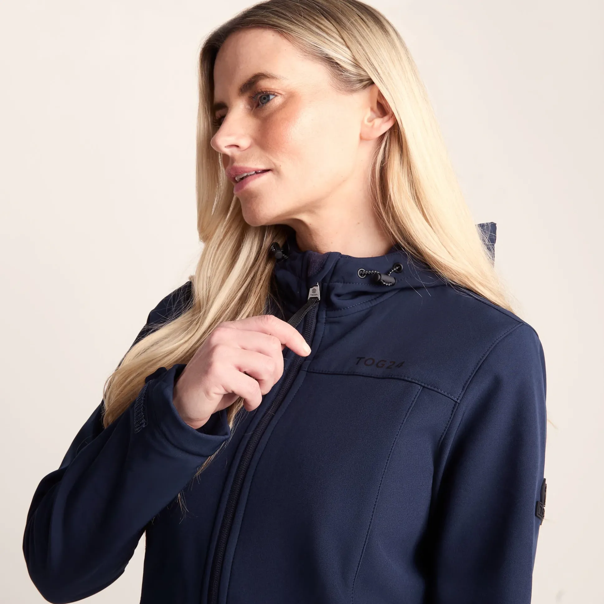 Keld Womens Shower Resistant Hooded Softshell Jacket - Navy