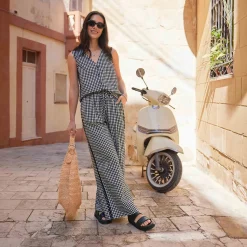 Lila Womens Short Sleeve Gingham Check Shirt - Black Check