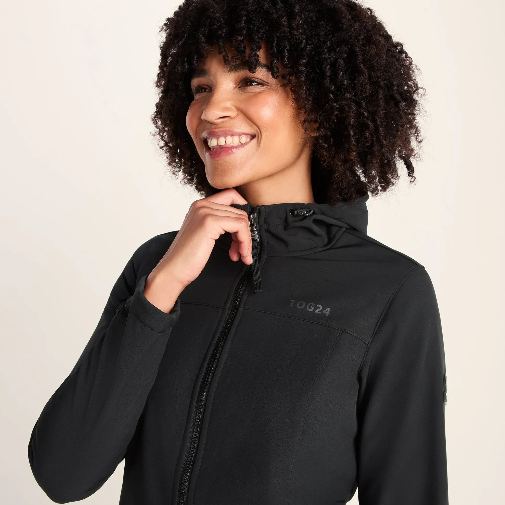 Marina Womens Long Water Resistant Softshell Jacket - Black