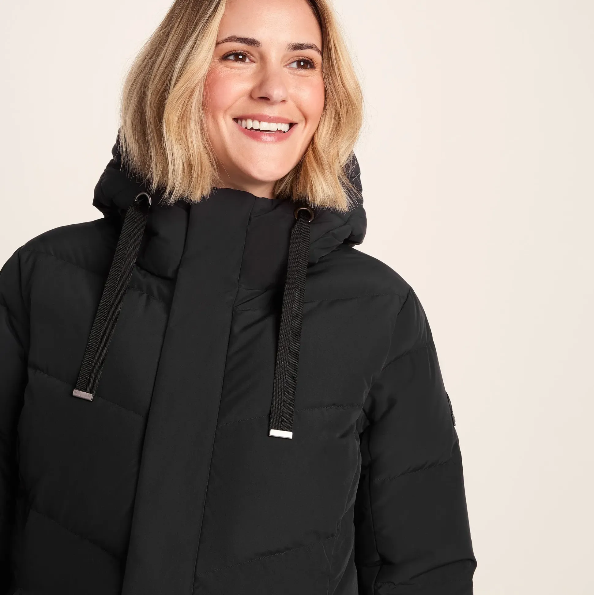 Raleigh Luxe Womens Long Shower Resistant Down Insulated Jacket - Black