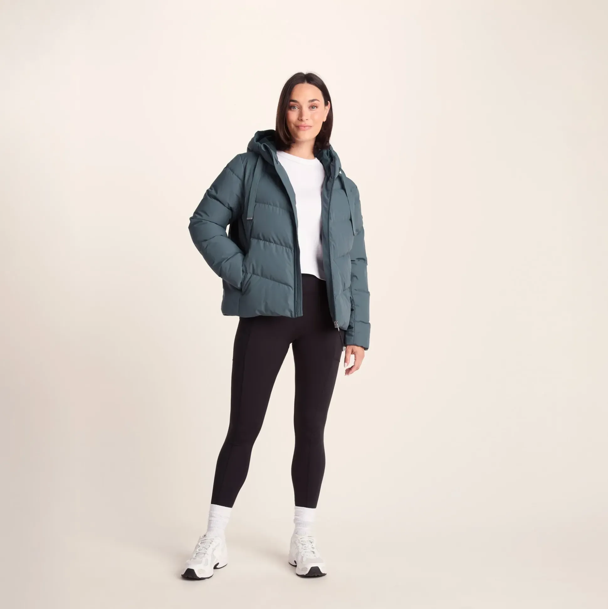 Raleigh Luxe Womens Shower Resistant Down Insulated Jacket - Graphite