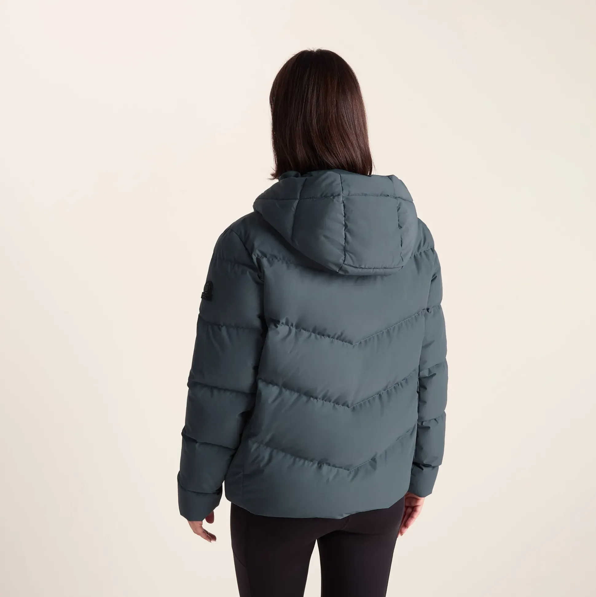 Raleigh Luxe Womens Shower Resistant Down Insulated Jacket - Graphite