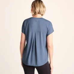 Skyla Womens Short Sleeve Performance Top - Smokey Blue
