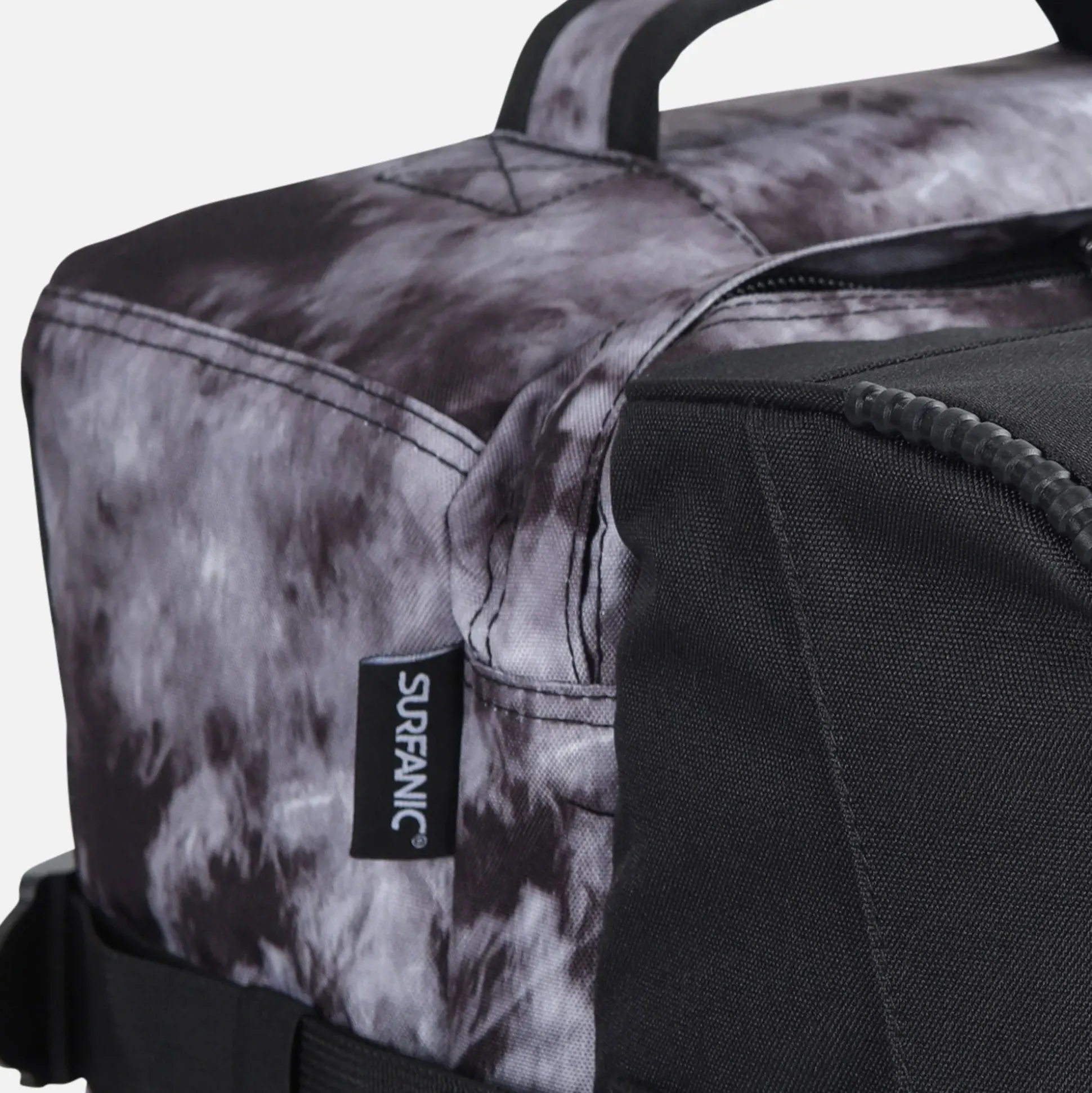 Surfanic Maxim 3.0 70L Roller Bag - Frostbite