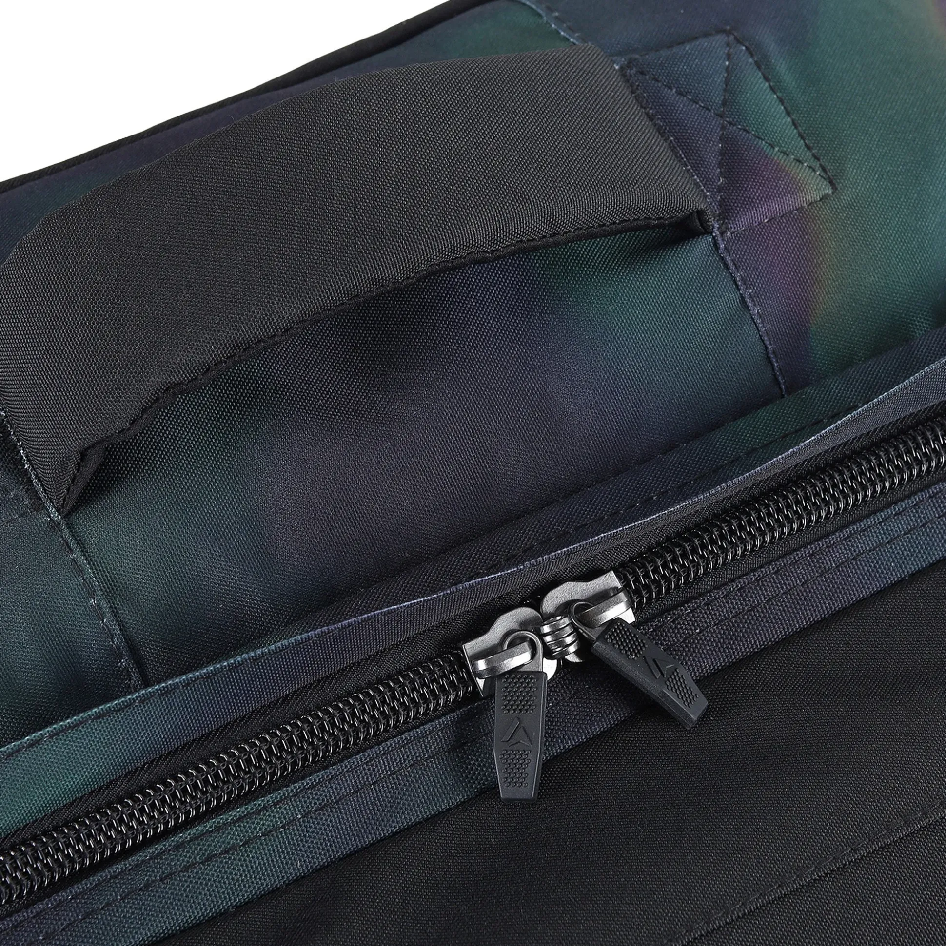 Surfanic Maxim 3.0 100L Roller Bag - Thermo Camo
