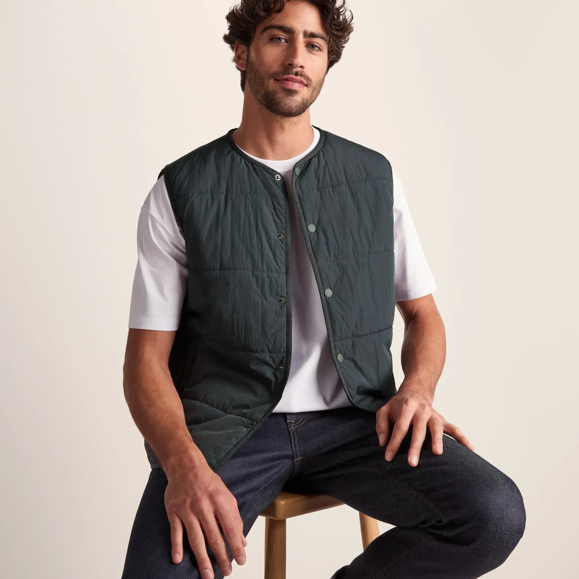 Sutterby Mens Shower Resistant Insulated Gilet - Deep Slate